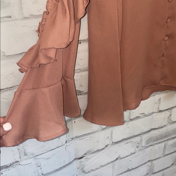 ZARA mauve ruffled flowy blouse - Picture 3 of 7